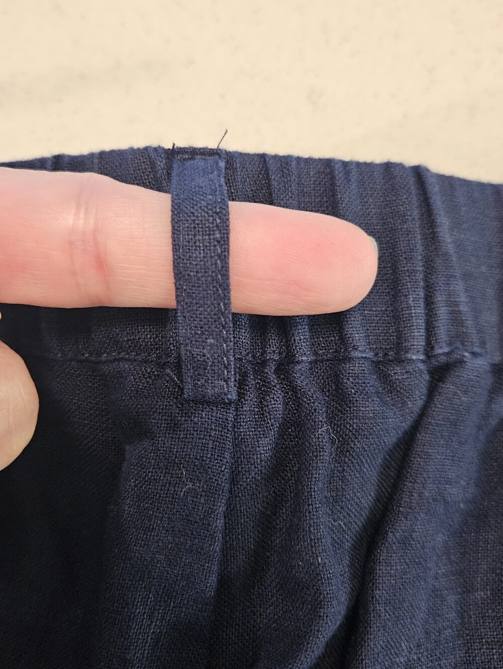 Quince Dark Blue 100% Linen SZ M Pull On Relaxed Fit Cropped Casual Pants - Picture 13 of 13